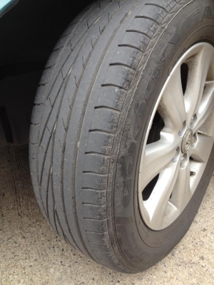 ล้อพร้อมยาง 5รู100 สภาพสวย ไม่มีรอย ล้อพร้อมยาง 5รู100 สภาพสวย ไม่มีรอย