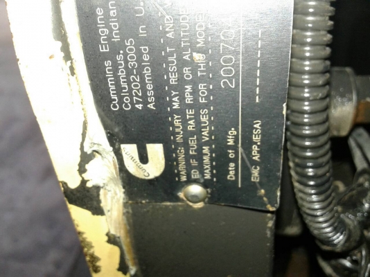 ขายเครื่องยนต์ คัมมิ้นส์ เอ็นจีวี-380 แรงม้า สภาพสวย แสตนดาร์ด มีสายวายส์พร้อมกล่องครบ