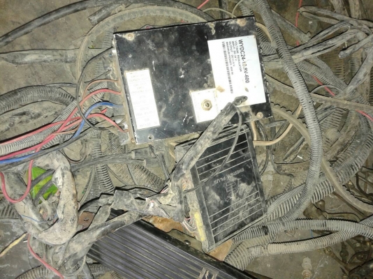 ขายเครื่องยนต์ คัมมิ้นส์ เอ็นจีวี-380 แรงม้า สภาพสวย แสตนดาร์ด มีสายวายส์พร้อมกล่องครบ