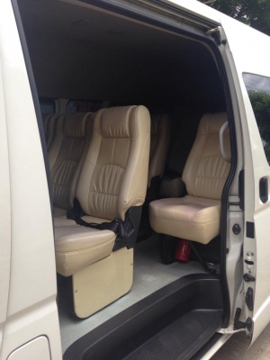 รถตู้toyota commuter 2.7 vvti สด หรือ ดาวน์ ต่อรองได้