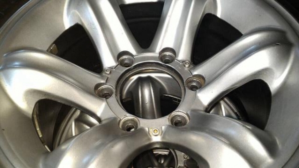 ขายล้อเล็บเหยี่ยว  6 รู  ขอบ  15