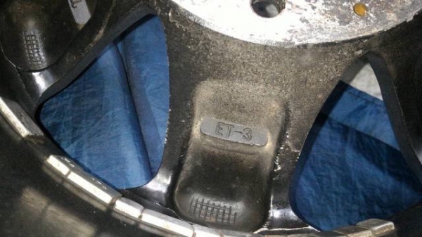 ขายล้อเล็บเหยี่ยว  6 รู  ขอบ  15