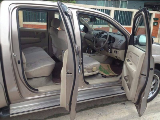 ขาย toyota vigo 4 ประตู