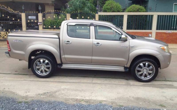 ขาย toyota vigo 4 ประตู