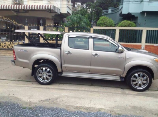 ขาย toyota vigo 4 ประตู