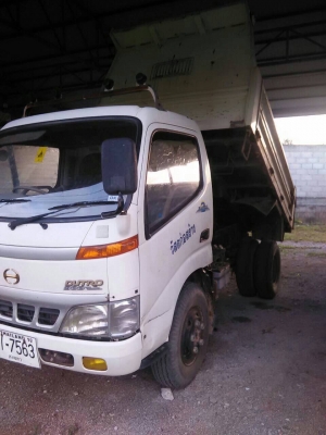 รถ6ล้อ hino120ปี 49 ติดต่อ080-1405528