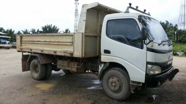 รถhino 120 6น๊อต ปี47  ติดต่อ 080-1405528