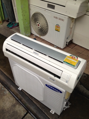 **** ขายแอร์ SAMSUNG 9000 BTU สภาพสวย **** **** ขายแอร์ SAMSUNG 9000 BTU สภาพสวย ****