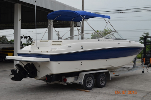 Bayliner 249 Deck (5.7 Mercruiser) 250hp 2005 (25 foot)