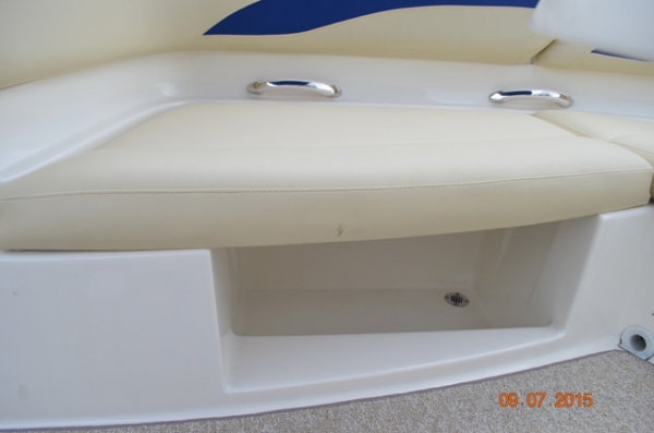 Bayliner 249 Deck (5.7 Mercruiser) 250hp 2005 (25 foot)