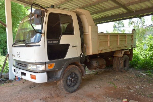ขายหกล้อดั๊ม HINO ซุปเปอร์เสี่ย (รถสูตร) 660,000 บาท ขายหกล้อดั๊ม HINO ซุปเปอร์เสี่ย (รถสูตร) 660,000 บาท
