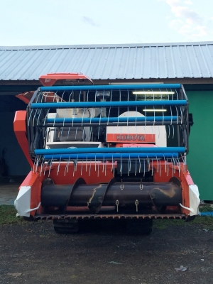 ด่วน..ขายรถเกี่ยวคูโบต้า รุ่นdc60plusพร้อมเล่ม ราคา 299000 บาท