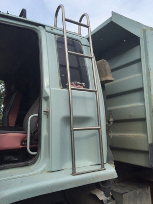 ขายรถ10ล้อดั้มพ์ ISUZU FXZ13NFY เครื่อง270แรงม้ายูโรทูแมคโหลด สนใจโทร 081-970-1072
