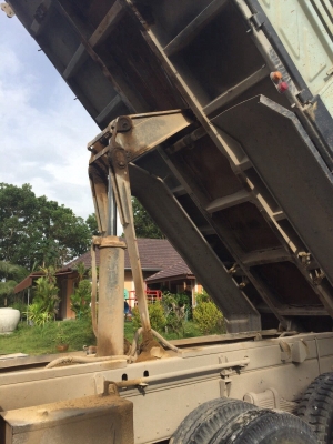ขายรถ10ล้อดั้มพ์ ISUZU FXZ13NFY เครื่อง270แรงม้ายูโรทูแมคโหลด สนใจโทร 081-970-1072