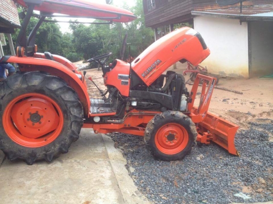 ขายตัด  L4708 อุปกรณ์ 3 อย่าง ผานหน้า  ผานหลัง  โรตารี่  สนใจติดต่อ 084-5486359 สุชาติ