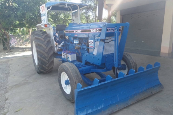 รถไถ ford เครื่องดี เกียร์ดี ระบบไฮโดรลิกดี ราคาย่อมเยา