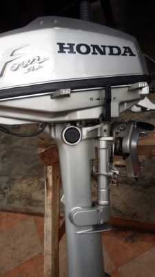 Honda 5 Hp 4 Stroke NEW NEW  ซื้อเผื่อไว้ไม่เสียหาย