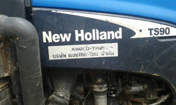 FORD TS 90 - 2 เพลา รถสภาพดีพร้อมใช้งานได้เลยครับ เครื่องแรงดีแห้งดีไม่แตกเยิ้ม เกียร์ข้าง กรองใหญ่แล้ว อุปกรณ์ครบ มีใบดันหน้า ผานพรวน 6 ติดตั้งพร้อมใช้งานได้เลย ช่วงล่างยางสภาพดีประมาณ 60\% พร้อมใช้งาน เอกสารเล่มทะเบียนครบพร้อม ราคาต่อรองได้ครับ