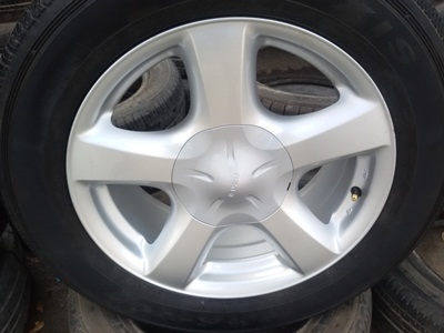 ขายล้อแม็กISUZU V Cross17ยาง235/60/17 ปี12 4 ล้อ