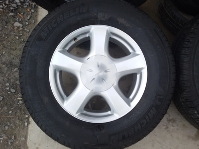 ขายล้อแม็กISUZU V Cross 17ยางMICHERLINE HP ปี12 4 ล้อ