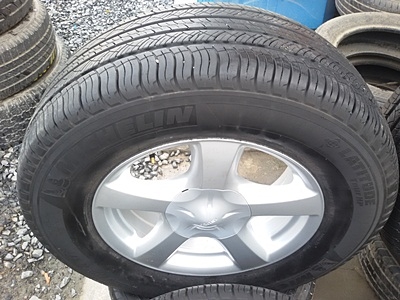 ขายล้อแม็กISUZU V Cross 17ยางMICHERLINE HP ปี12 4 ล้อ