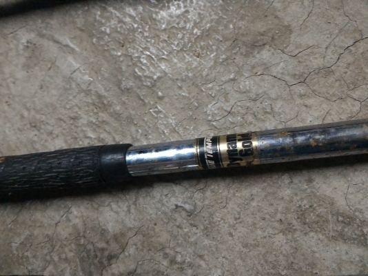 ชุดไม้กอล์ฟ 9 ก้าน จากญี่ปุ่น ของยี่ห้อ  COBRA สภาพสวยตามภาพ