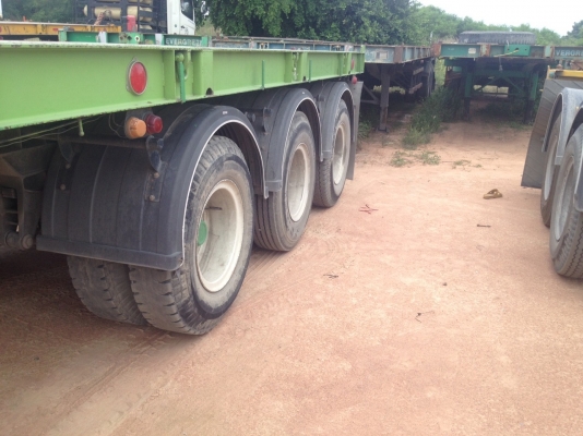 ขายหาง พนัส พื้นเรียบ  3 เพลา. แท้  ปี 46    สนใจติดต่อ  081 - 6079515