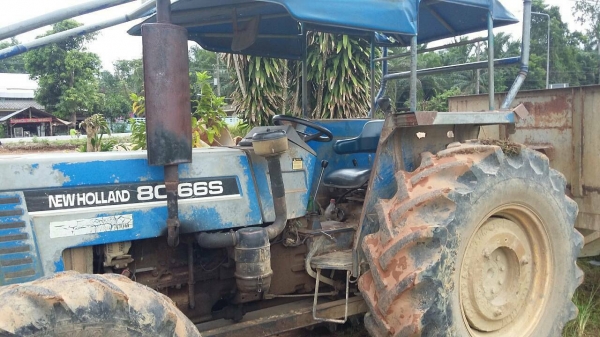 รถไถ FORD  80 - 66S.   (  2 เพลา.  )      สนใจติดต่อ  081 - 6079515