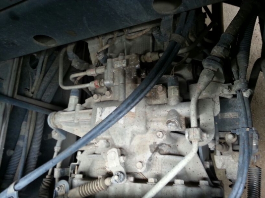 รถฮีโน่  10  ล้อดั้ม  330  แรงม้า.  ปี 55  ( ขายแม่ , ลูก )      สนใจติดต่อ  081 - 6079515