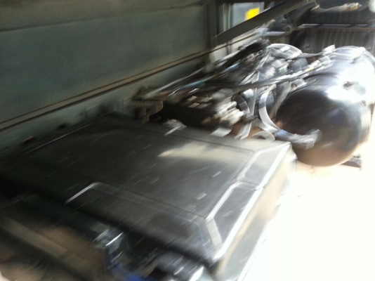 รถฮีโน่  10  ล้อดั้ม  330  แรงม้า.  ปี 55  ( ขายแม่ , ลูก )      สนใจติดต่อ  081 - 6079515