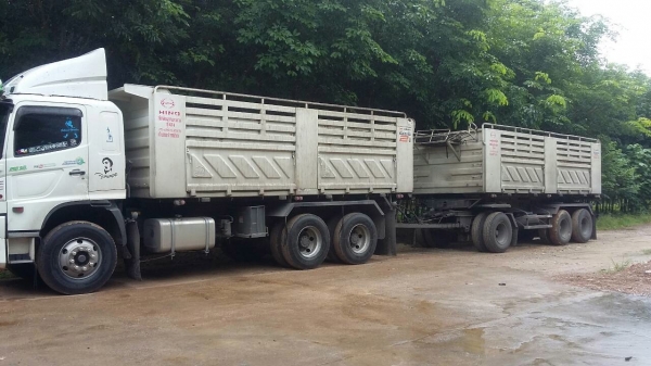 รถฮีโน่  10  ล้อดั้ม  330  แรงม้า.  ปี 55  ( ขายแม่ , ลูก )      สนใจติดต่อ  081 - 6079515