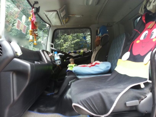 รถฮีโน่  10  ล้อดั้ม  330  แรงม้า.  ปี 55  ( ขายแม่ , ลูก )      สนใจติดต่อ  081 - 6079515