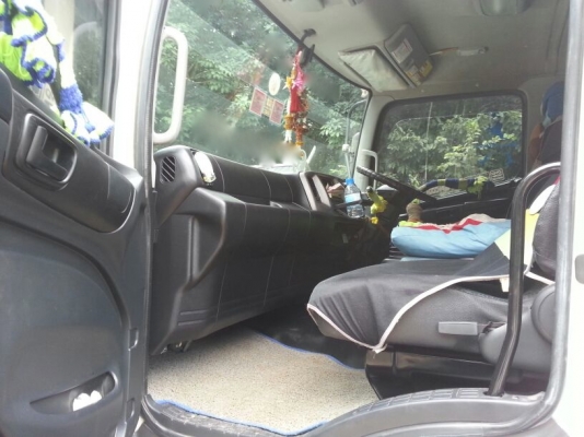 รถฮีโน่  10  ล้อดั้ม  330  แรงม้า.  ปี 55  ( ขายแม่ , ลูก )      สนใจติดต่อ  081 - 6079515