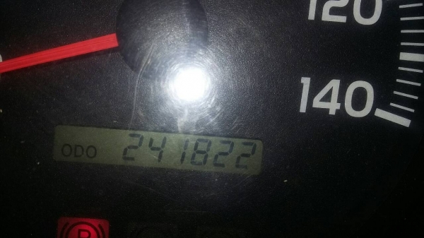 รถฮีโน่  10  ล้อดั้ม  330  แรงม้า.  ปี 55  ( ขายแม่ , ลูก )      สนใจติดต่อ  081 - 6079515