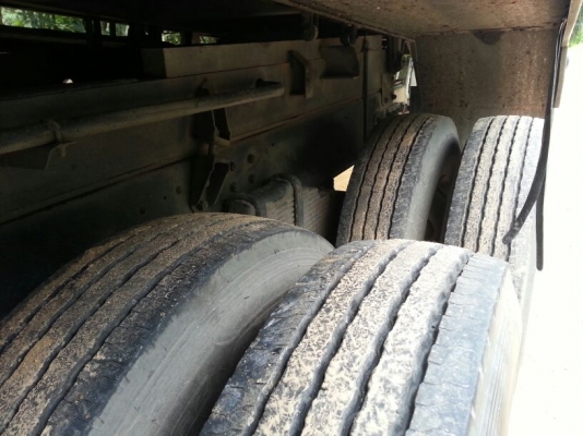 รถฮีโน่  10  ล้อดั้ม  330  แรงม้า.  ปี 55  ( ขายแม่ , ลูก )      สนใจติดต่อ  081 - 6079515