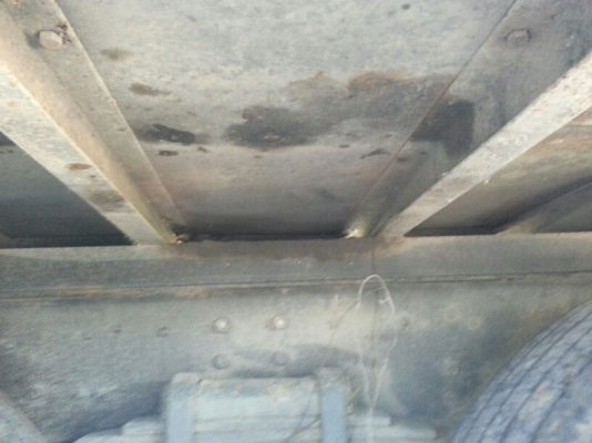 รถฮีโน่ 10 ล้อ ตู้เย็น FL3H  195 แรงม้า. ปี 38   ( ขาย 2 คัน คู่. )      สนใจติดต่อ  081 - 6079515