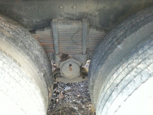 รถฮีโน่ 10 ล้อ ตู้เย็น FL3H  195 แรงม้า. ปี 38   ( ขาย 2 คัน คู่. )      สนใจติดต่อ  081 - 6079515