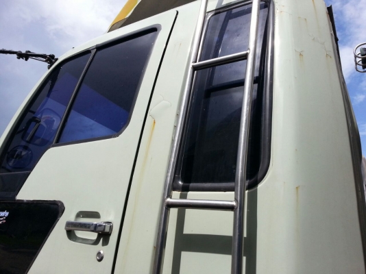 รถฮีโน่ 10 ล้อ ตู้เย็น FL3H  195 แรงม้า. ปี 38   ( ขาย 2 คัน คู่. )      สนใจติดต่อ  081 - 6079515