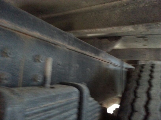 รถฮีโน่ 10 ล้อ ตู้เย็น FL3H  195 แรงม้า. ปี 38   ( ขาย 2 คัน คู่. )      สนใจติดต่อ  081 - 6079515