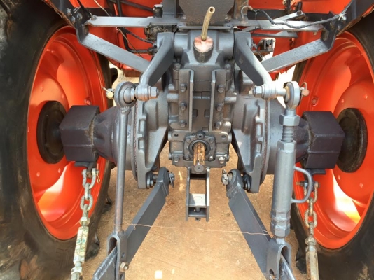 ขายรถไถ Kubota L2605 (4WD) ตัวเปล่า รถพร้อมใช้งานครับ