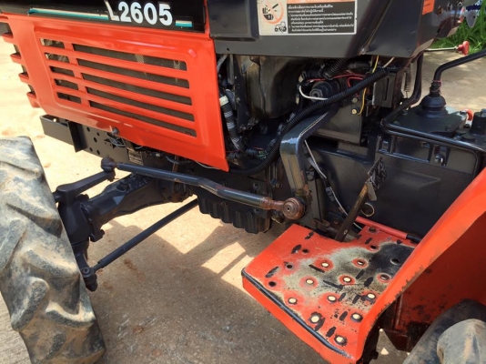 ขายรถไถ Kubota L2605 (4WD) ตัวเปล่า รถพร้อมใช้งานครับ