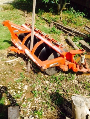 47 แรงใหม่ๆเดิมๆรถบ้าน พร้อมอุปกรณ์ 3ชิ้น ใบดัน ผาน6 จอบหมุ่น 480,000 ต่อรองได้ครับ