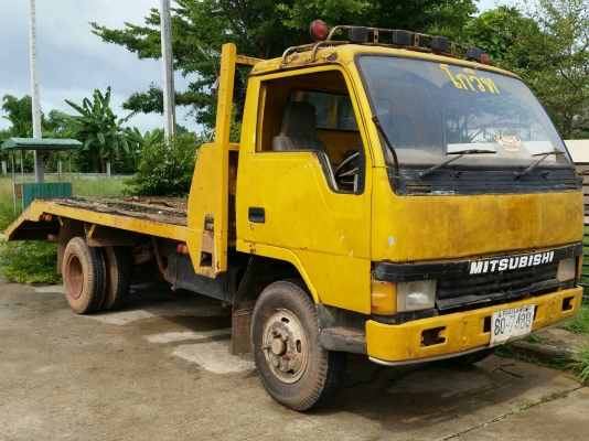 MITSUBISHI CANTER 115