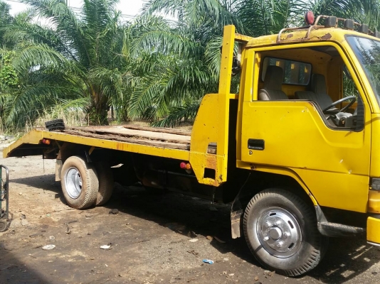 MITSUBISHI CANTER 115
