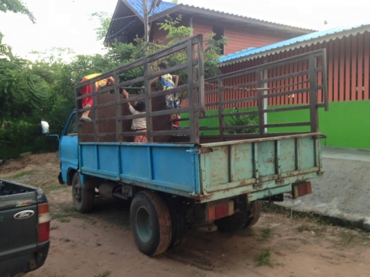 TL 6ล่อสั้น เครื่อง74 เครื่องดี. คัสชีสวย100\% ยางพอได้. หัวผ่านมีผุนิดหน่อยเล็กน้อย เอกสารเล่มชุดโอนมี สำเนาบัตรขาด ราคา58000 สนใจ0930693225 สารคาม.