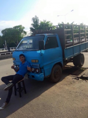 TL 6ล่อสั้น เครื่อง74 เครื่องดี. คัสชีสวย100\% ยางพอได้. หัวผ่านมีผุนิดหน่อยเล็กน้อย เอกสารเล่มชุดโอนมี สำเนาบัตรขาด ราคา58000 สนใจ0930693225 สารคาม.