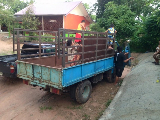 TL 6ล่อสั้น เครื่อง74 เครื่องดี. คัสชีสวย100\% ยางพอได้. หัวผ่านมีผุนิดหน่อยเล็กน้อย เอกสารเล่มชุดโอนมี สำเนาบัตรขาด ราคา58000 สนใจ0930693225 สารคาม.