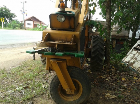 ขายรถคีบอ้อย 3 ล้อ สภาพพร้อมใช้งาน เครื่อง 4JB1 88 แรงม้า ปั้มแรง ยางดี ราคาคุยกันได้ครับ ขายรถคีบอ้อย 3 ล้อ สภาพพร้อมใช้งาน เครื่อง 4JB1 88 แรงม้า ปั้มแรง ยางดี ราคาคุยกันได้ครับ