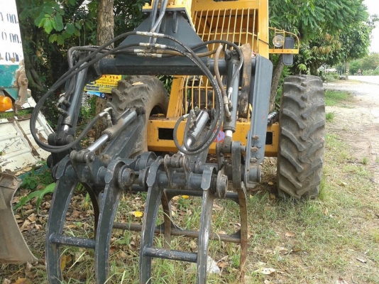 ขายรถคีบอ้อย 3 ล้อ สภาพพร้อมใช้งาน เครื่อง 4JB1 88 แรงม้า ปั้มแรง ยางดี ราคาคุยกันได้ครับ ขายรถคีบอ้อย 3 ล้อ สภาพพร้อมใช้งาน เครื่อง 4JB1 88 แรงม้า ปั้มแรง ยางดี ราคาคุยกันได้ครับ