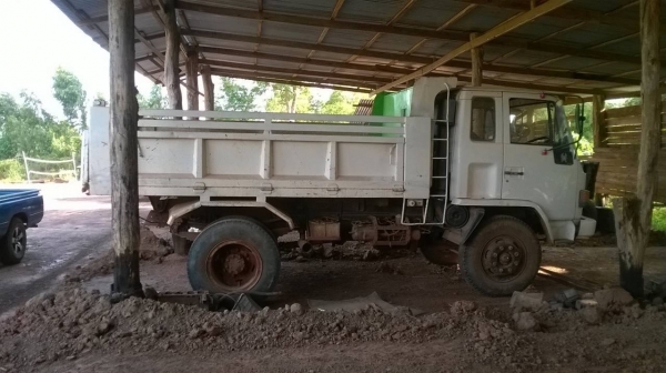 ขาย 6 ล้อดั้ม ISUZU คัสซีดี เครื่อง 6BF1 185 แรงม้า เกียร์ใหญ่ เฟืองท้ายใหญ่ เบรคทิฟฟี่ พวงมาลัยพาวเวอร์ เอกสารชุดโอนครบ